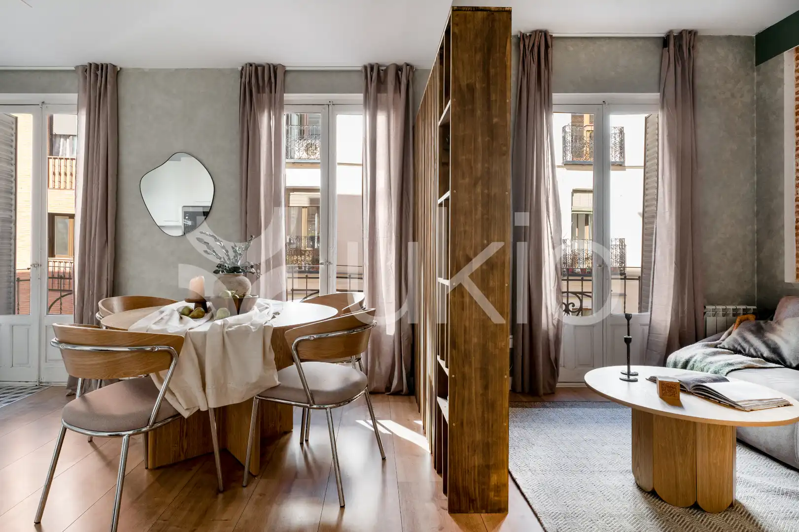 Habitación de Apartamento de alquiler en Madrid con Aire acondicionado, Calefacción y Amueblado