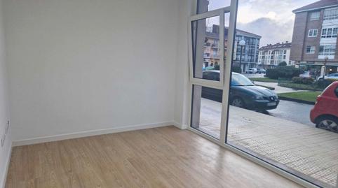 Foto 4 de Oficina de alquiler en Bertamirans, Ames