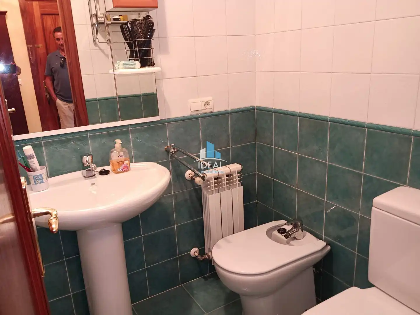 Bathroom of Flat for sale in Don Benito  with Air Conditioner, Heating and Furnished