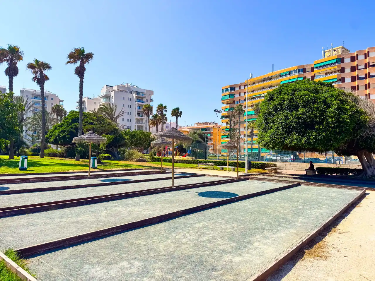 Exterior view of Houses for sale in Torrevieja  with Heating, Terrace and Furnished