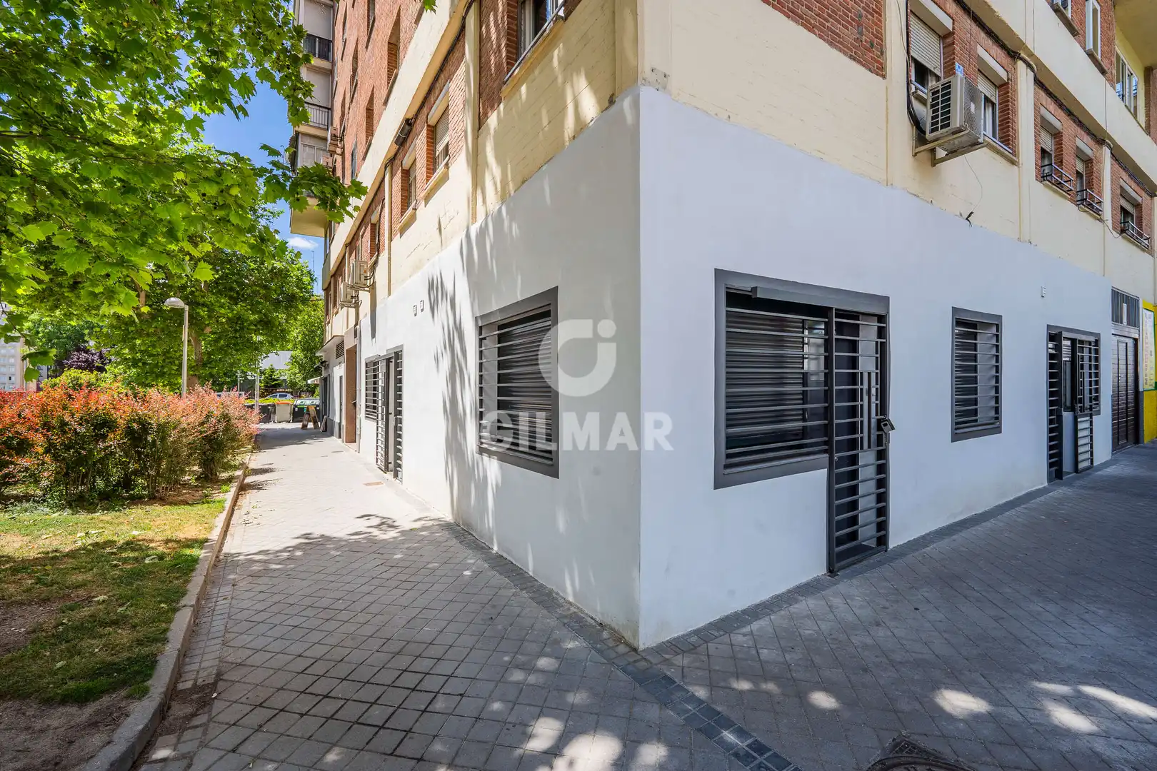 Vista exterior de Apartament en venda en Madrid amb Calefacció