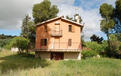 Country house for sale in Monzón