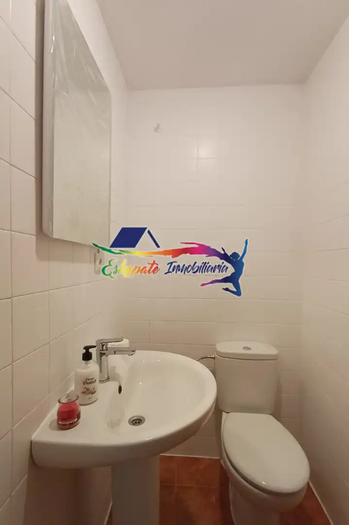 Bathroom of Flat for rent in Villacañas  with Air Conditioner, Terrace and Furnished