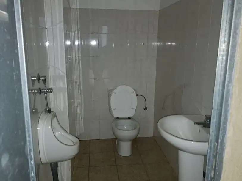 Bathroom of Commercial properties for rent in Almansa  with Terrace