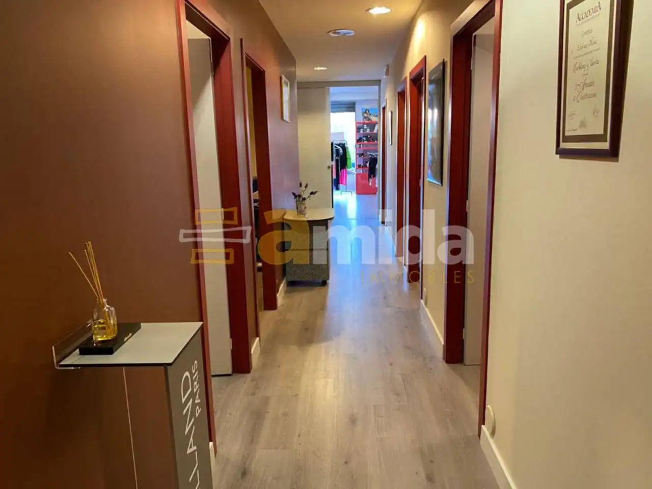 Business premises for transfer in Centre - Eixample – Can Llobet, imagen 4