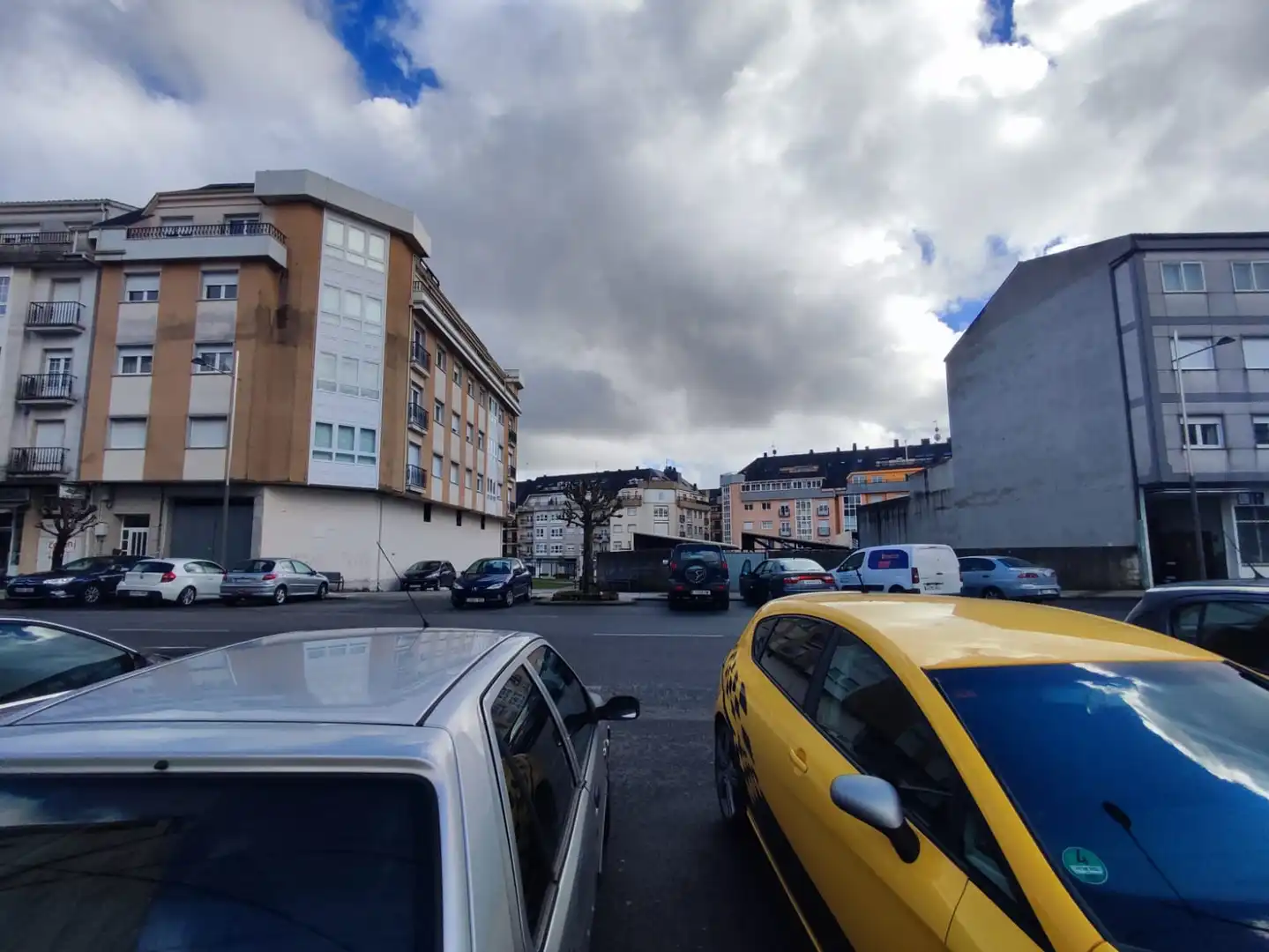 Parkplatz von Gebäude zum Verkauf in Negreira