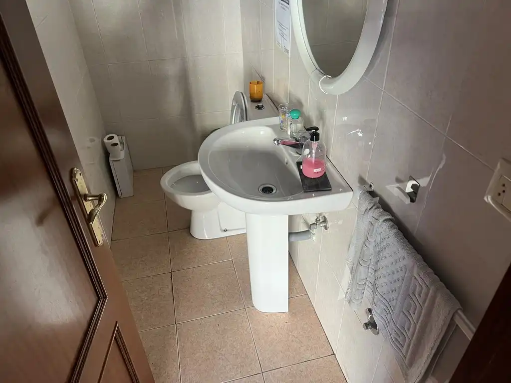 Badezimmer von Fabrikhallen zum Verkauf in Cambre  mit Heizung