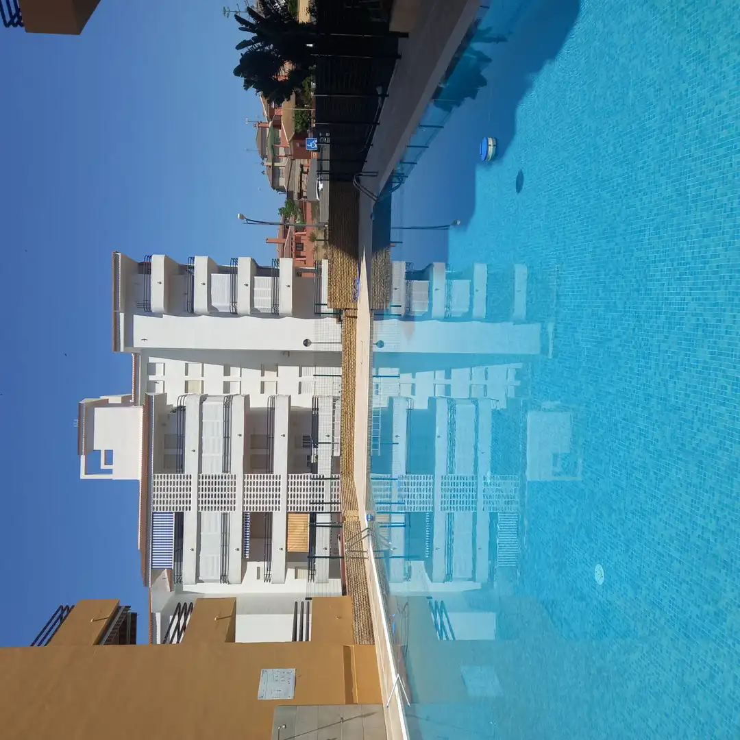 Piscina de Pis en venda en Almonte amb Terrassa