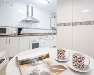Kitchen of Flat to rent in  Sevilla Capital  with Air Conditioner and Heating