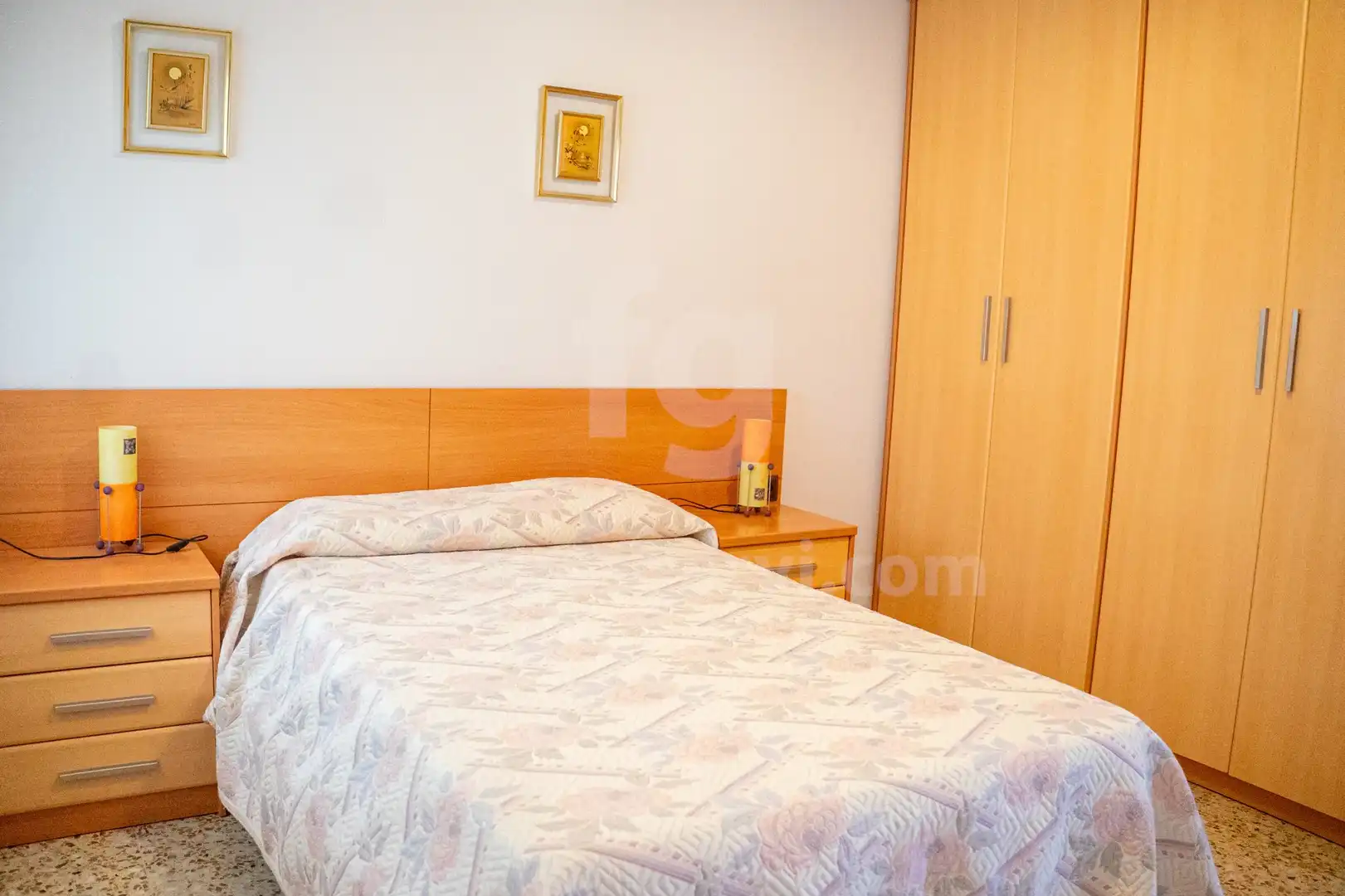Habitación de Piso en venta en L'Hospitalet de Llobregat con Calefacción y Balcón