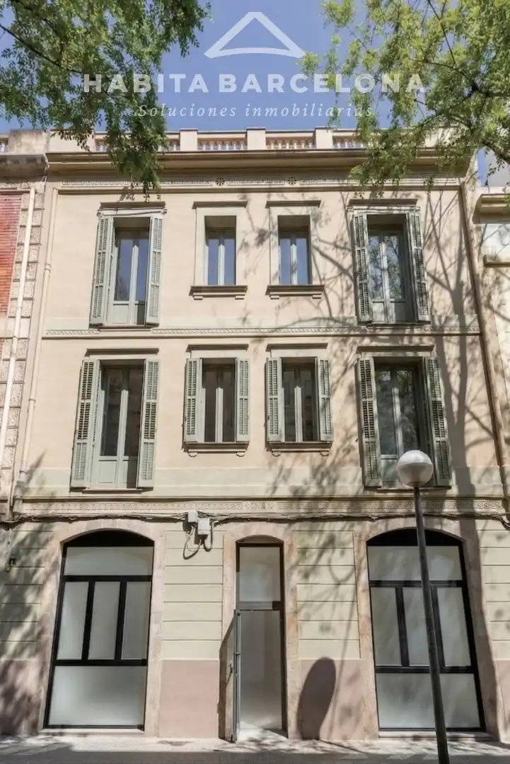 Vista exterior de Dúplex en venta en Barcelona con Aire acondicionado, Calefacción y Jardín privado