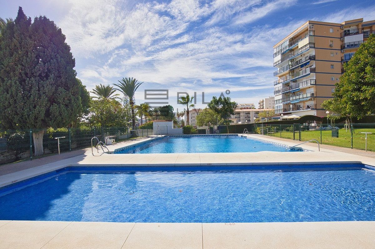 Piscina de Pis en venda en Benalmádena amb Aire condicionat, Terrassa i Piscina