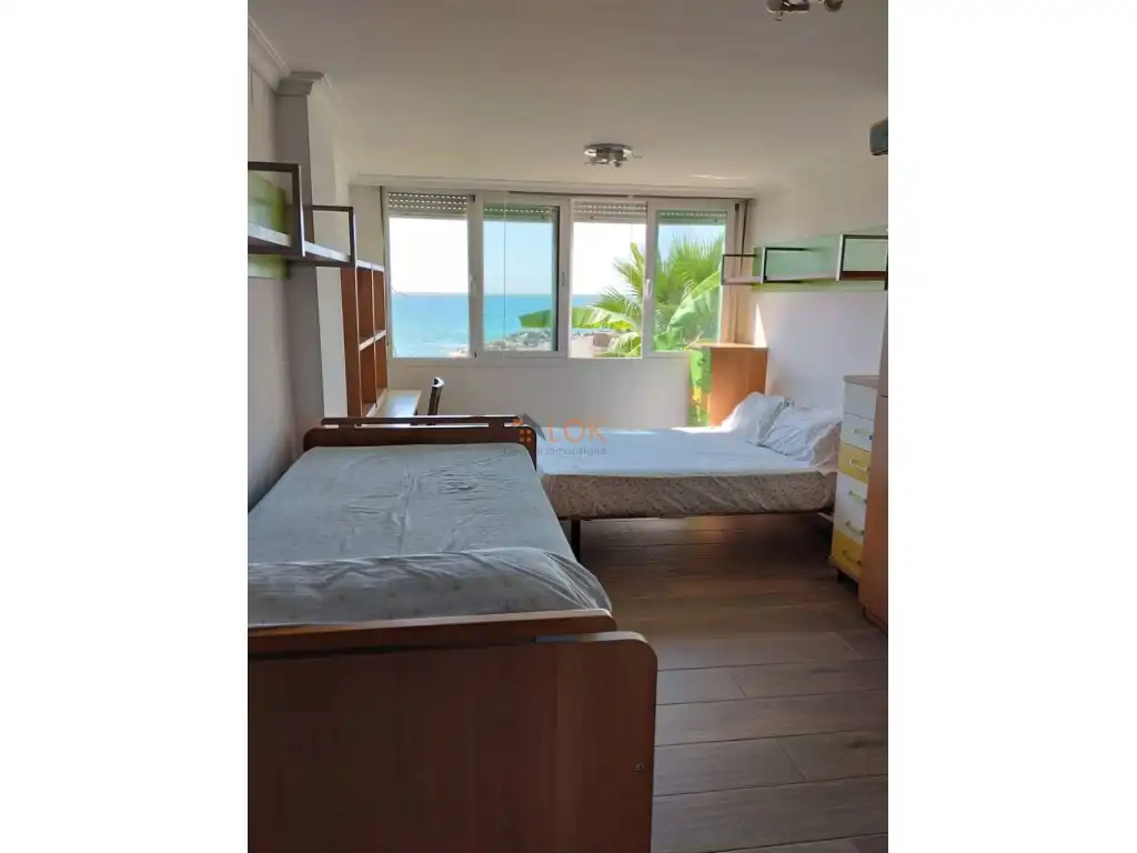 Bedroom of Flat for sale in Benalmádena