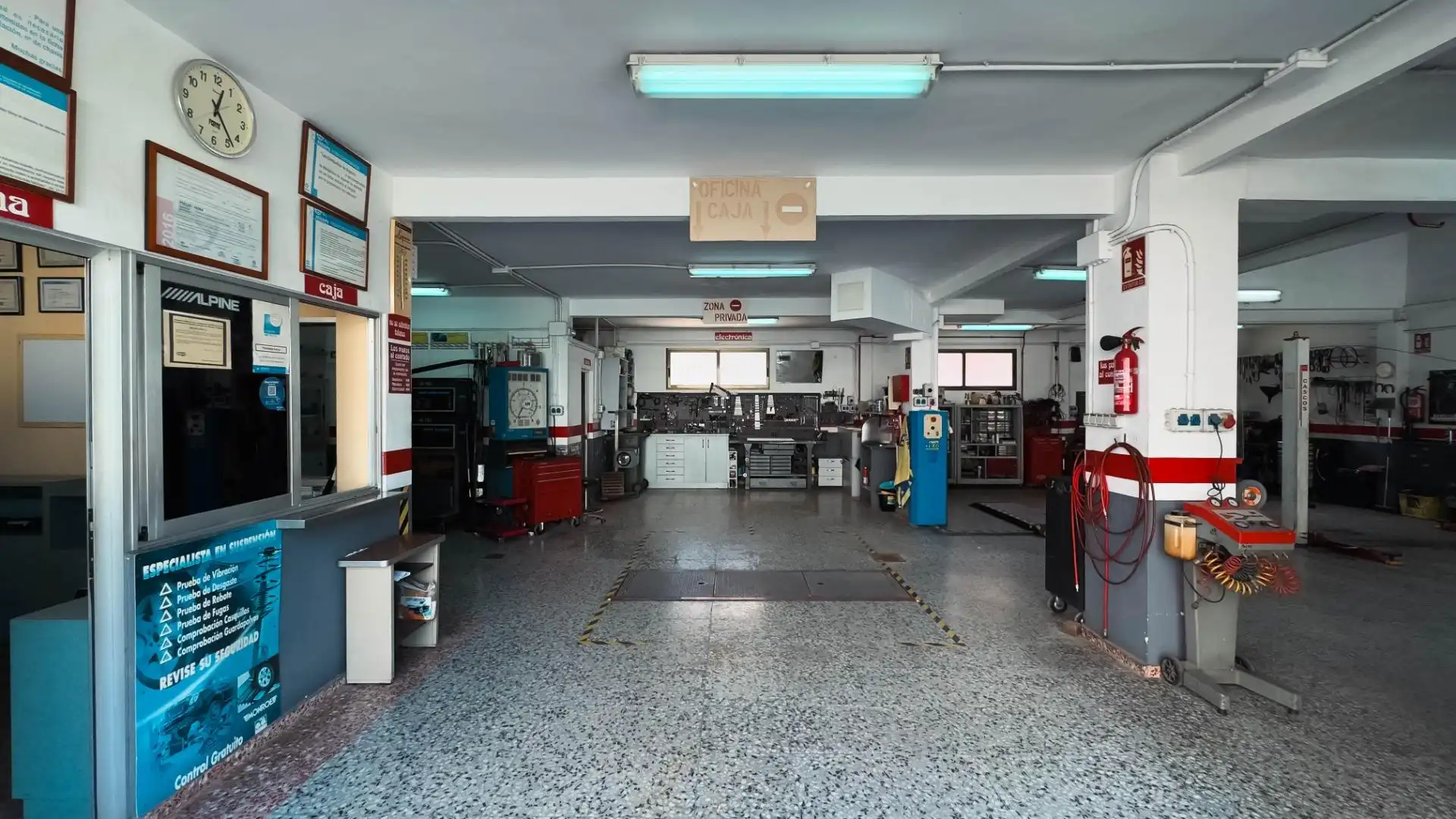 Geschaftsraum zum Verkauf in Benidorm mit Terrasse