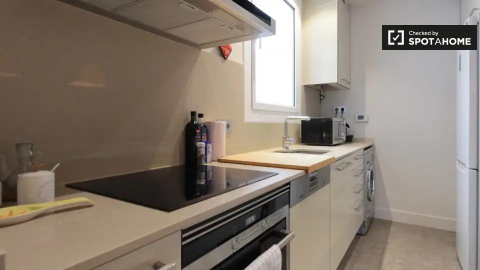 Appartamento con terrazza in affitto a Eixample, imagen 9