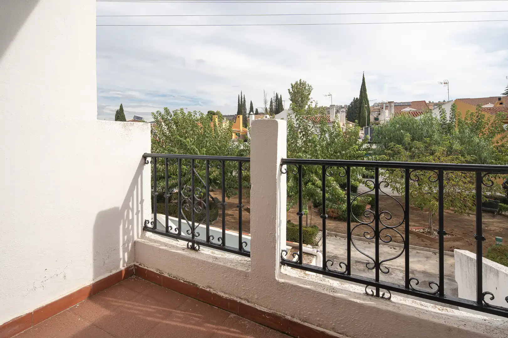 Balcony of Houses for sale in Genil