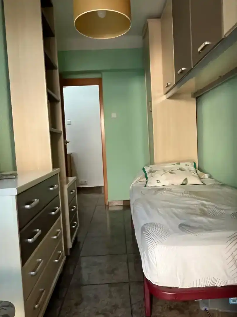 Dormitori de Pis en venda en  Valencia Capital amb Aire condicionat i Balcó