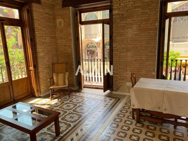 Piso en Alquiler en El Mercat