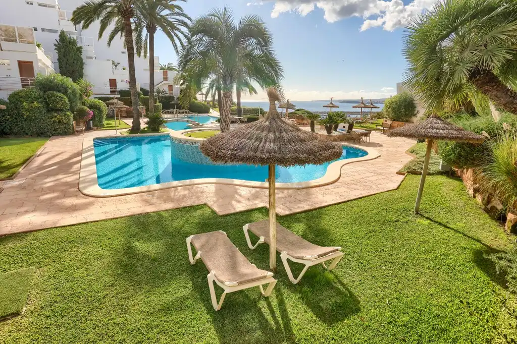 Piscina de Apartamento en venta en Calvià con Aire acondicionado, Jardín privado y Terraza