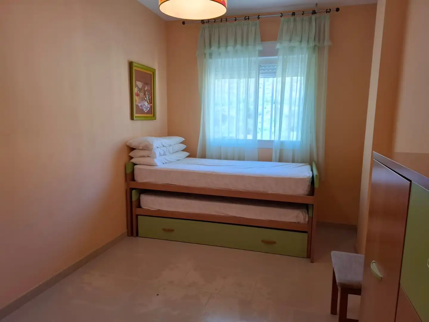 Habitación de Piso en venta en Torrenueva Costa con Terraza, Trastero y Amueblado