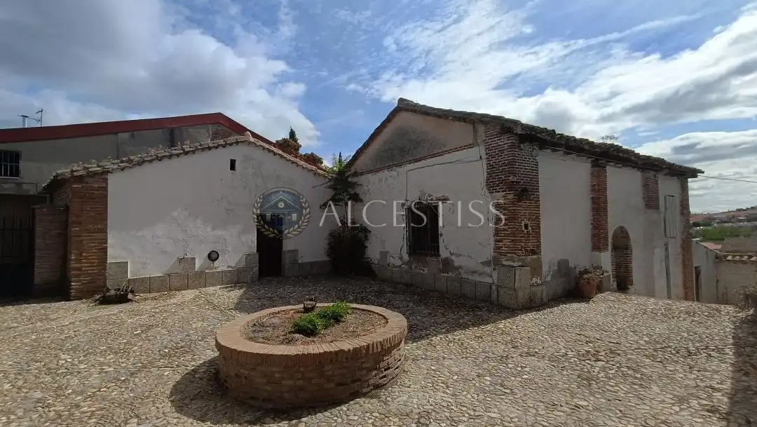 Exterior view of Houses for sale in Méntrida  with Heating, Storage room and Furnished