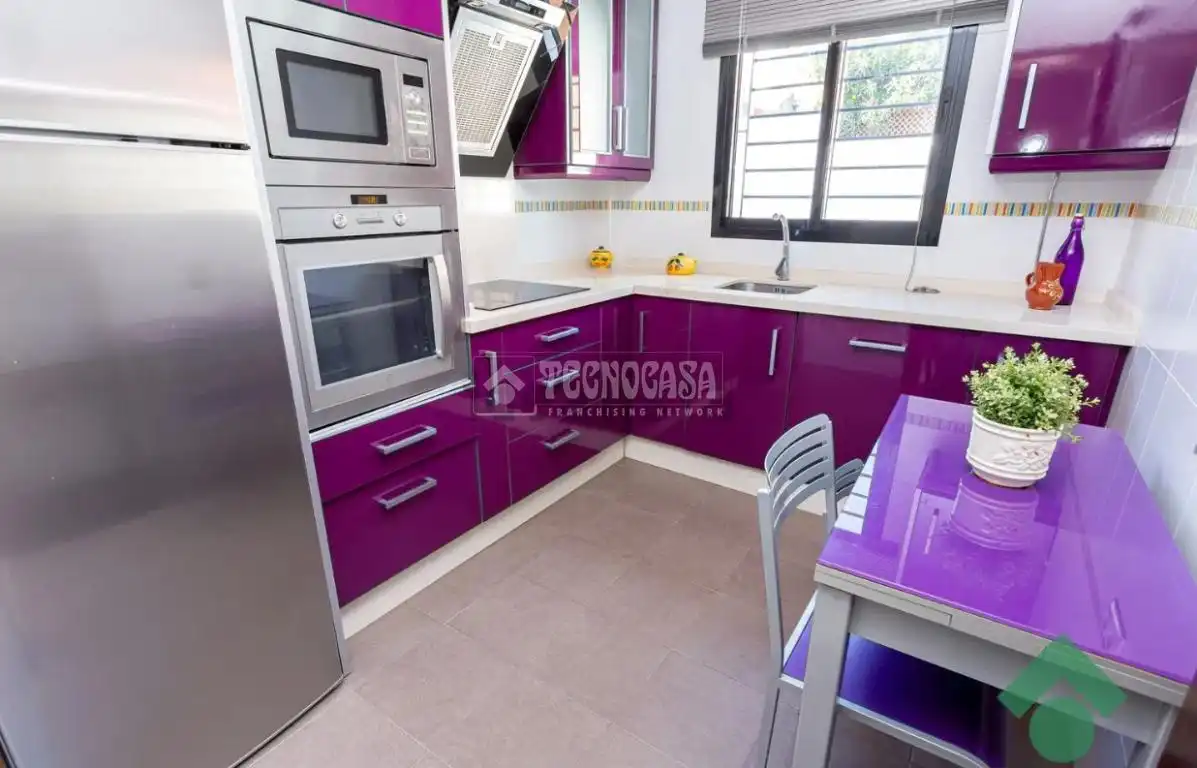 Kitchen of Houses for sale in Algeciras  with Air Conditioner, Terrace and Furnished