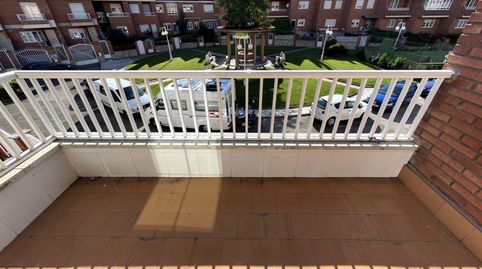 Foto 4 de Casa adosada en venta en Calle las Mundinas, Trobajo del Camino, San Andrés del Rabanedo