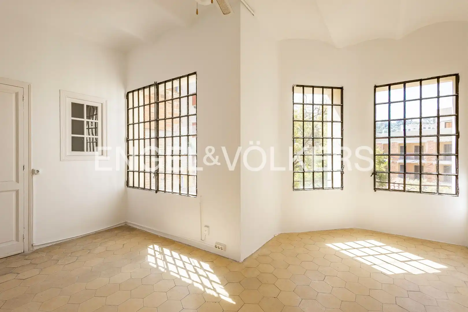 Living room of Flat for sale in  Barcelona Capital  with Heating