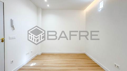 Foto 2 de Piso en venta en Calle Marcelo Usera, Moscardó,  Madrid Capital