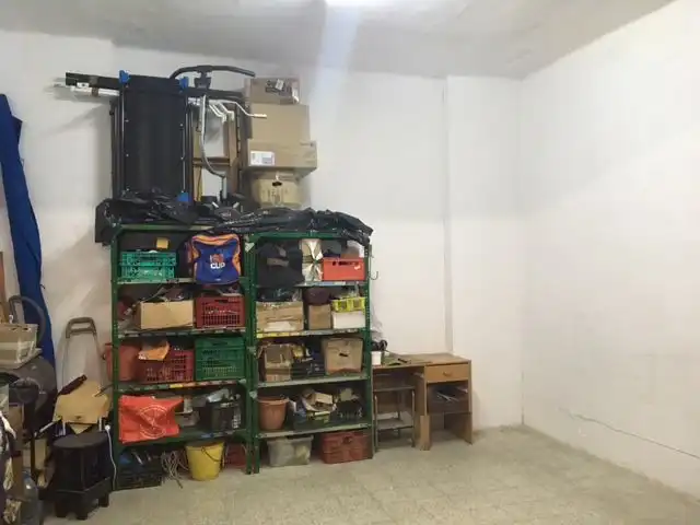 Geschaftsraum zum Verkauf in Girona