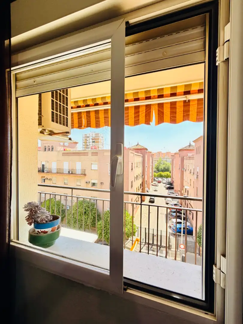 Balcony of Flat for sale in Sevilla  with Air Conditioner and Terrace