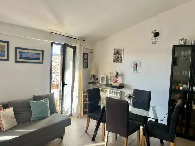 Flat with lift for sale in Plaça de Doctor Fargas, imagen 2