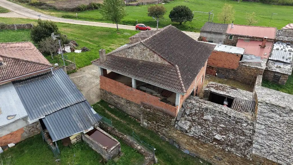 Vista exterior de Casa o xalet en venda en Gallegos del Río