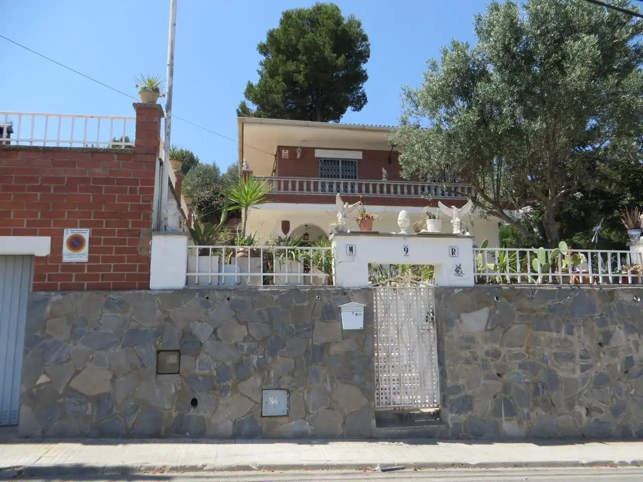 Vista exterior de Casa o xalet en venda en Castellbisbal, Barcelona