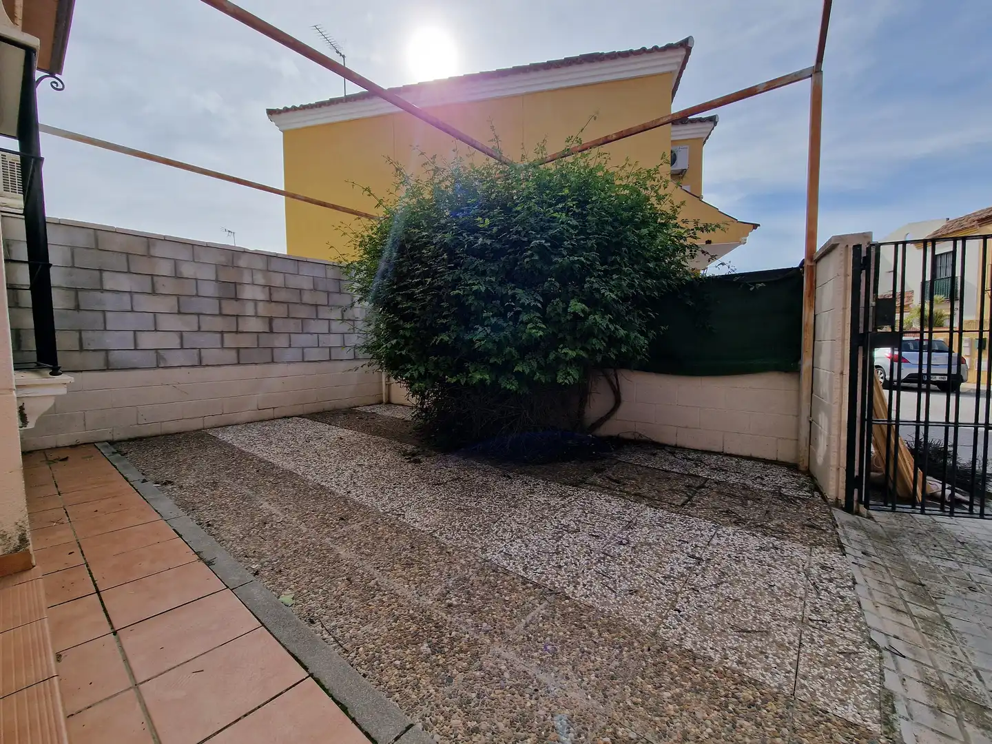 Jardín de Casa adosada en venta en Umbrete con Aire acondicionado, Calefacción y Jardín privado
