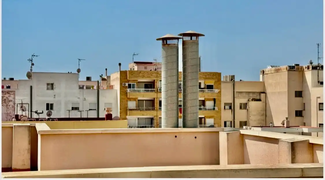 Local comercial en venta en Calle del Mar 17