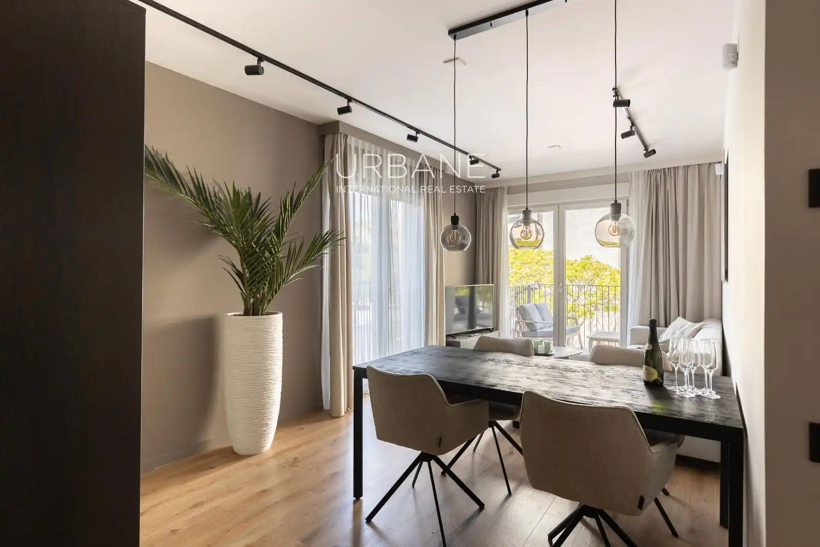 Wohnung zur Miete in de Ramon Turro, Diagonal Mar i el Front Marítim del Poblenou