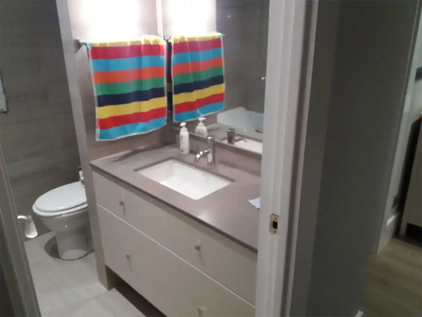 Bathroom of Attic for share in Bilbao   with Parquet flooring, Furnished and Balcony