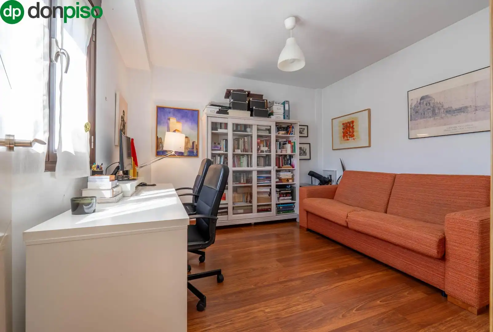 Wohnzimmer von Einfamilien-Reihenhaus zum Verkauf in Granada mit Klimaanlage und Terrasse