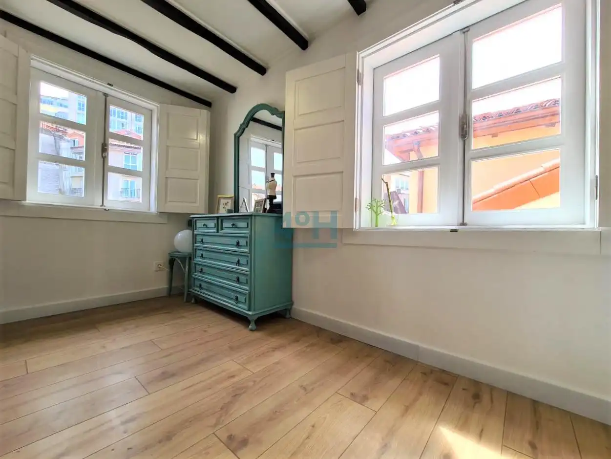Habitación de Ático en venta en Casco Viejo