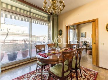 Penthouse mit Balkon zum Verkauf in Barrio de Salamanca