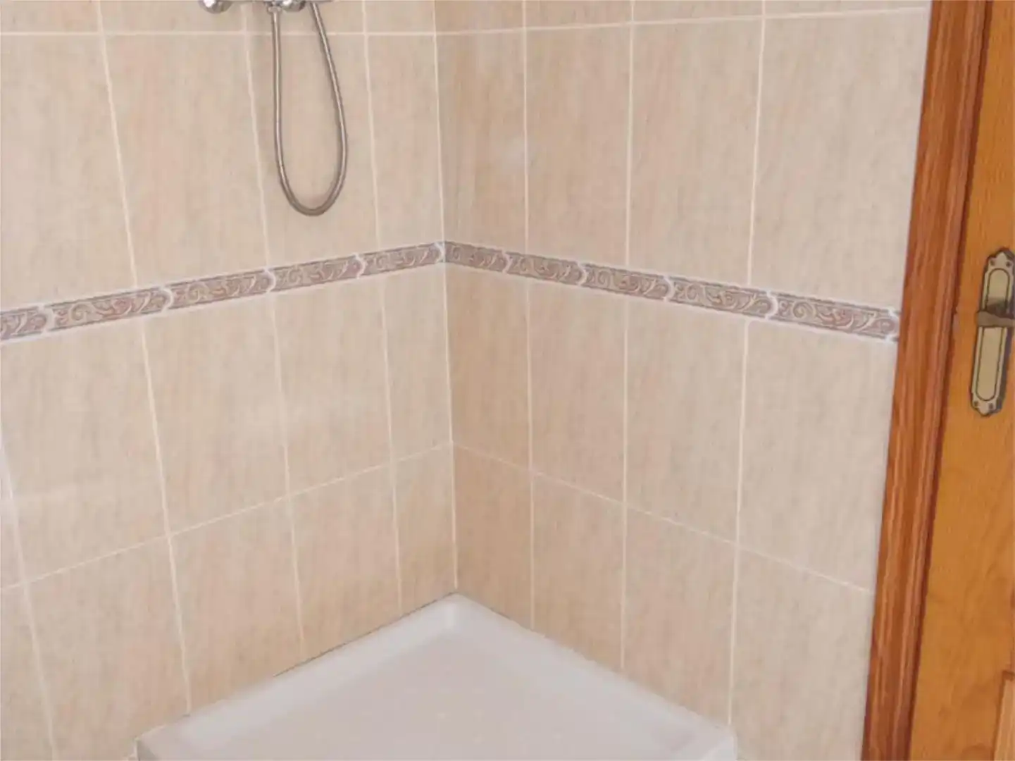 Bany de Pis en venda en Piedrabuena amb Jardí privat, Traster i Moblat