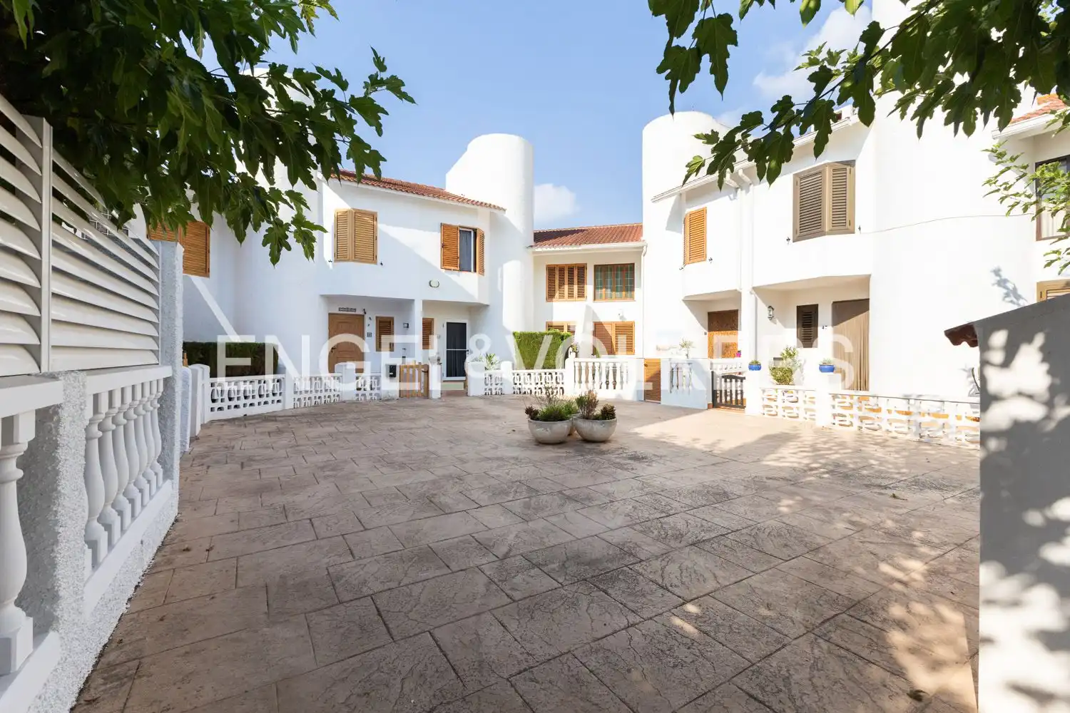 Vista exterior de Casa adosada en venda en Oropesa del Mar / Orpesa amb Calefacció, Jardí privat i Terrassa