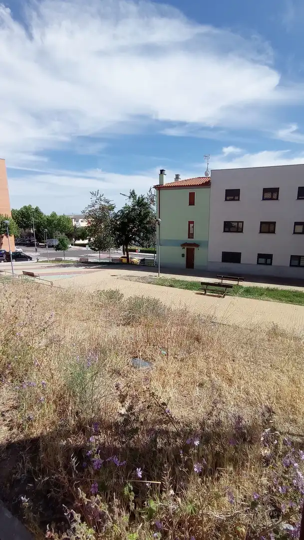 Terreno residencial en venta en Calle Escribanos, imagen 2