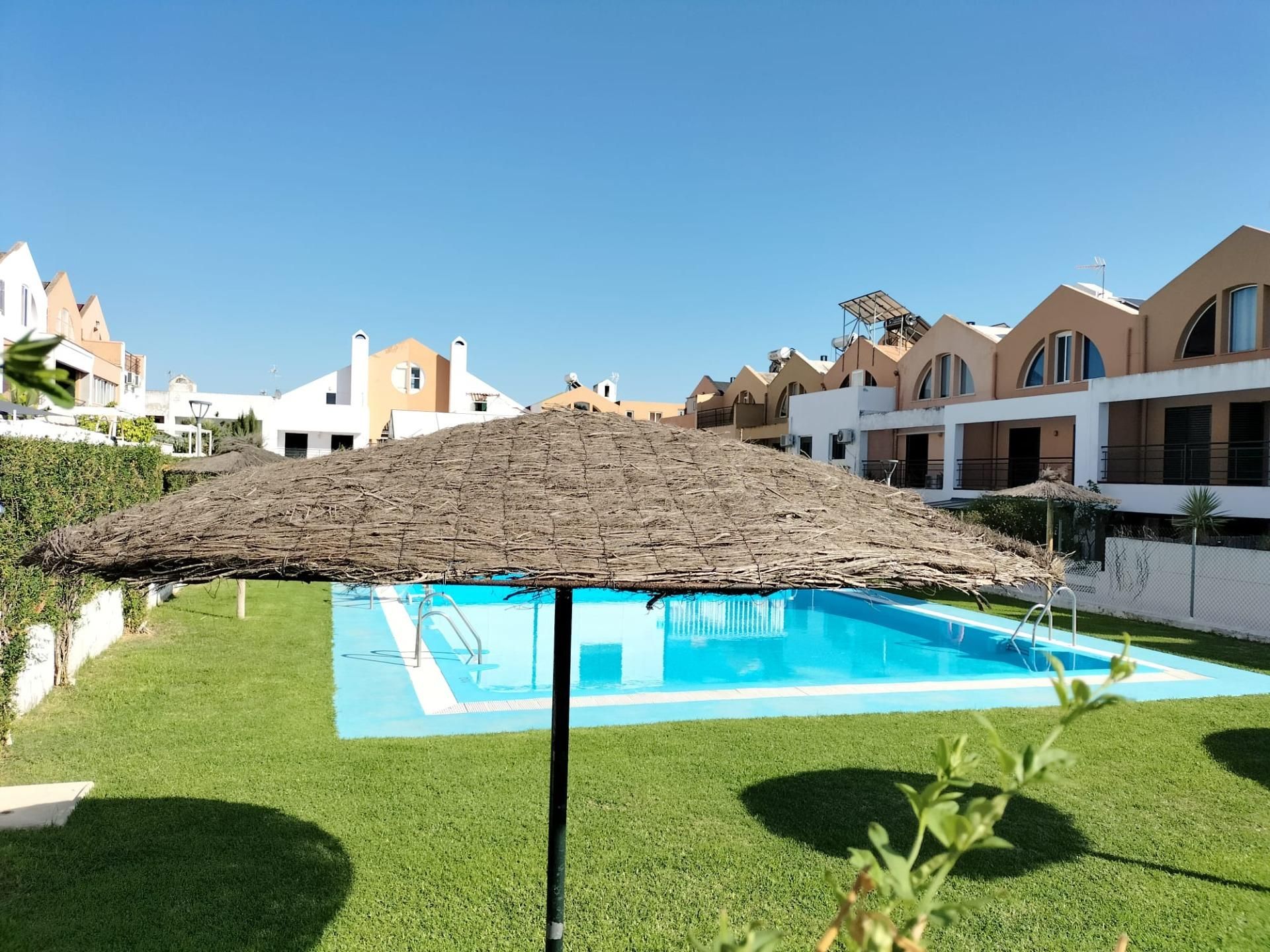 Casa adosada en venda a El Juncal - Vallealto