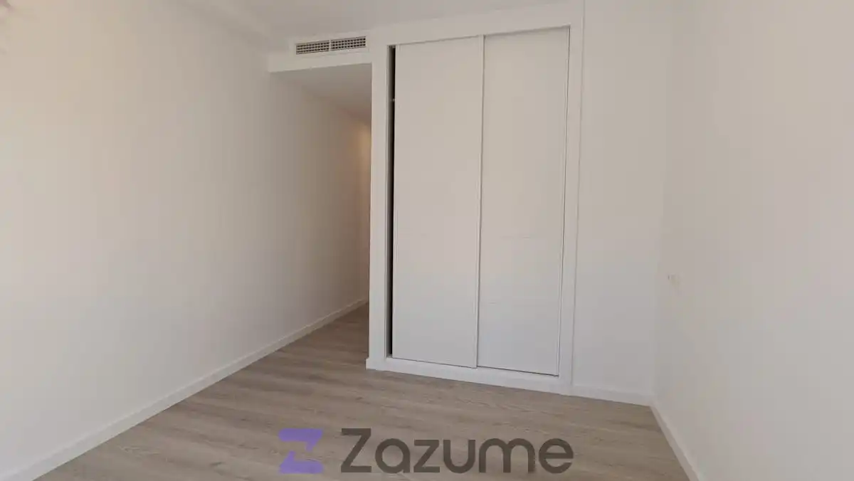 Habitación de Piso de alquiler en Benalmádena con Aire acondicionado, Parquet y Terraza