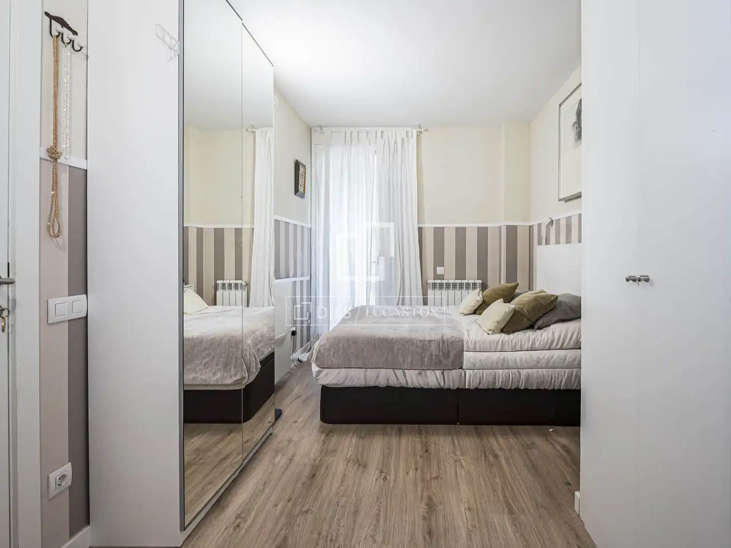 Schlafzimmer von Wohnung zum Verkauf in Sant Cugat del Vallès mit Klimaanlage, Terrasse und Schwimmbad