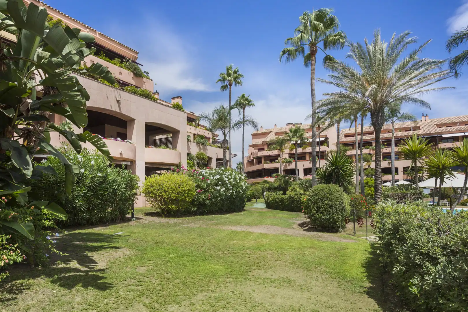 Home with pool for sale in Nueva Andalucía, imagen 22