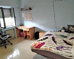 Bedroom of Flat to rent in Salamanca Capital  with Balcony