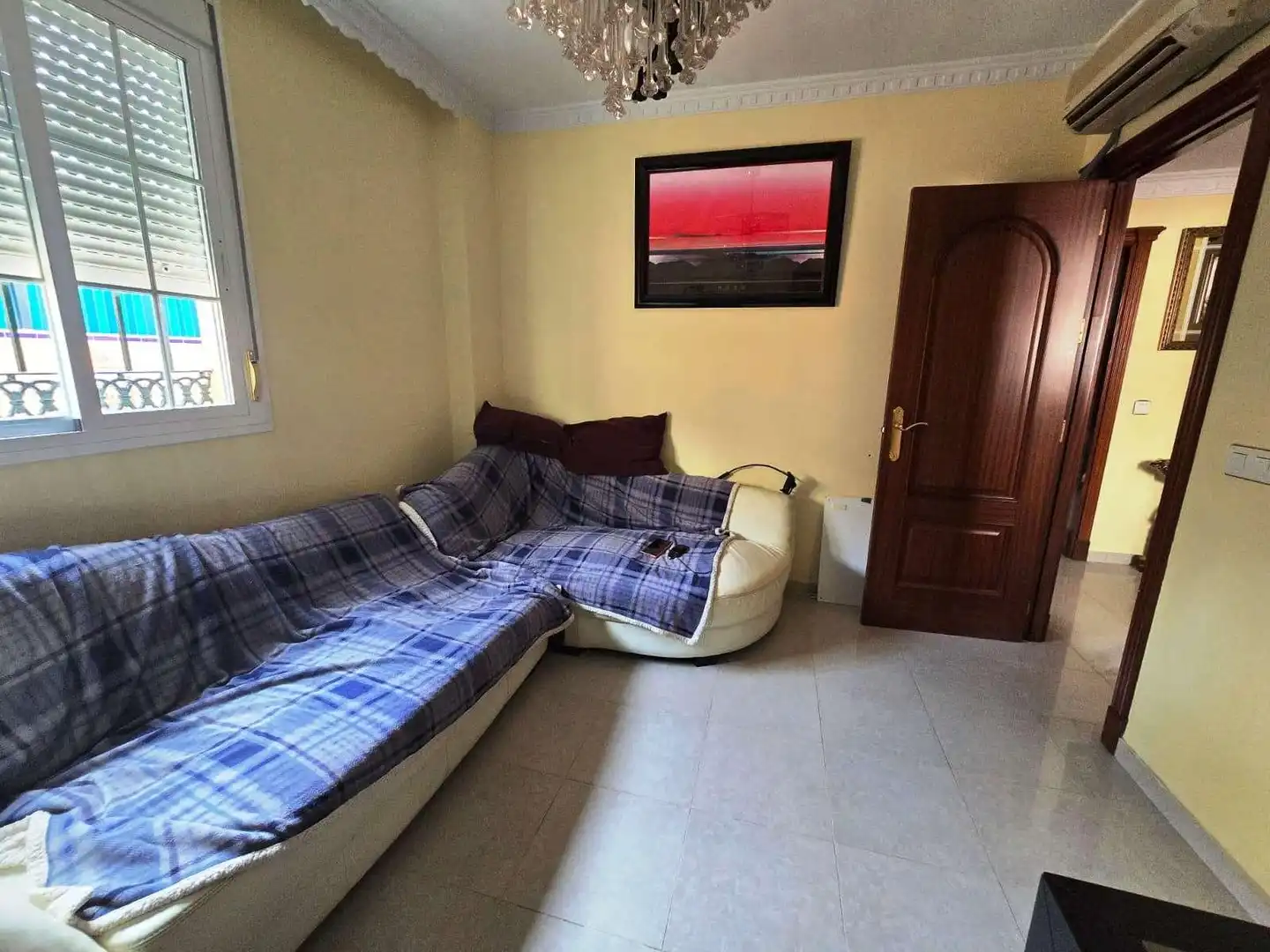 Dormitori de Casa o xalet en venda en Bormujos amb Aire condicionat i Piscina
